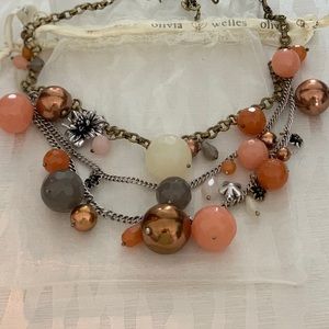 Olivia Welles statement necklace
